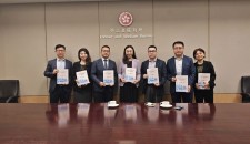 香港優才及專才協會親赴勞福局遞交首份五年規劃建議書 傅曉琳政治助理代表接收